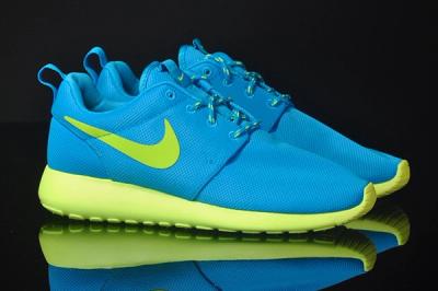 Nike Roshe Run Blue Glow Volt 1
