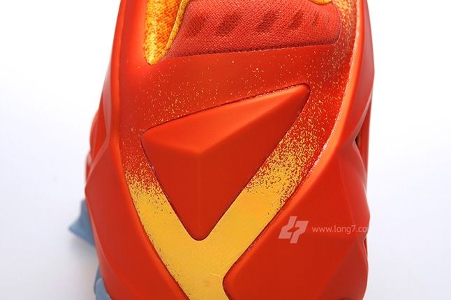 Nike Lebron Xi Preheat 4