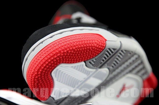 bred 4s restock