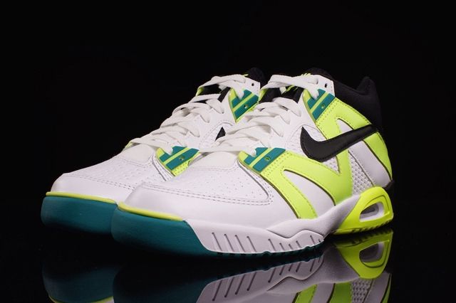 [激レア]NIKE Air TECH Challenge III OG VOLT Nike Air Tech Challenge III (OG Volt) - Releases