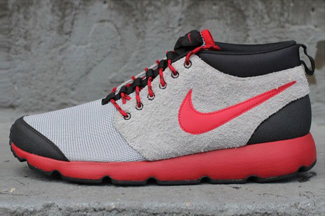 Nike Roshe Run Trail Wolf Grey Gym Red Side Profile 1