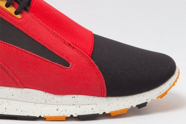 Nike Air Current Red Side Toe 1