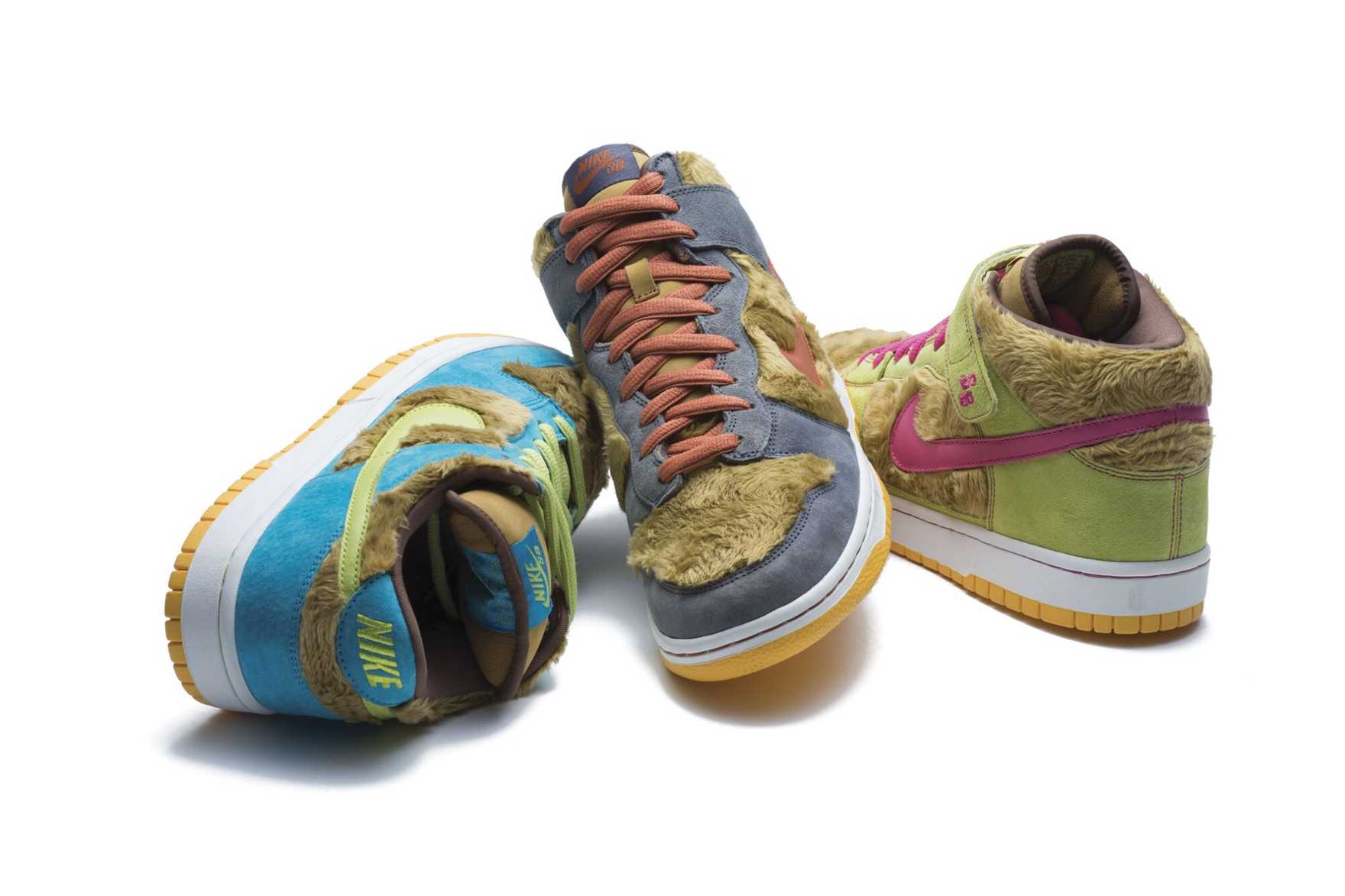 a image of the nike 3 bears pack all together
