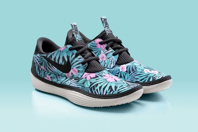 perle gennemførlig Uden tvivl Nike Solarsoft Moccasin Sp (Hawaii Floral Pack) - Sneaker Freaker