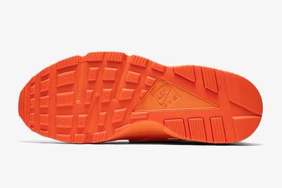 Nike Air Huarache Orange Blaze 4