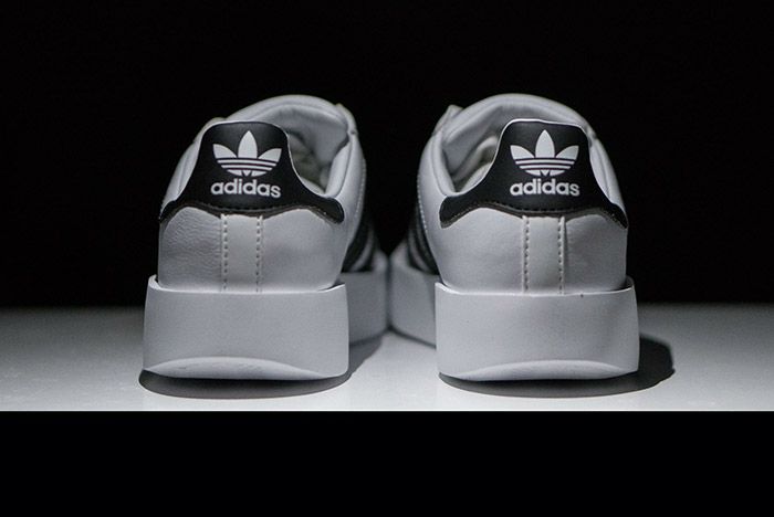 superstar bold white