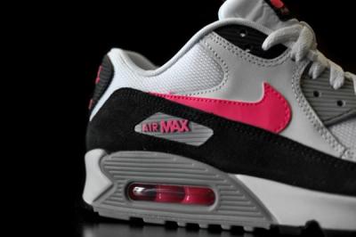 Nike Air Max 90 Hyper Pink 4