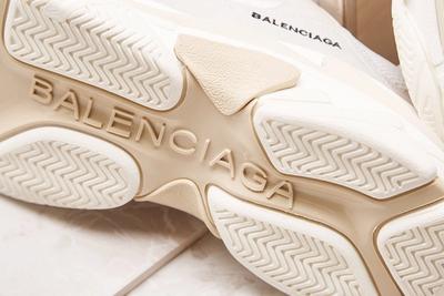 Balenciaga Triple S Cream Sneakerfreaker4