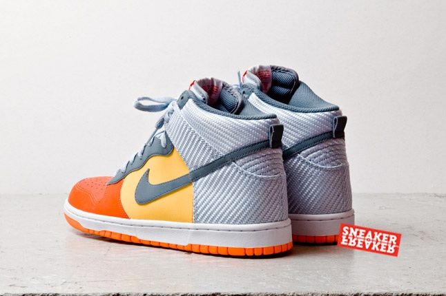 Nike Dunk Hi Team Orange Total Orange Heel Quarter