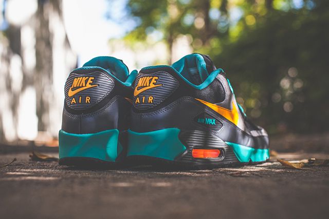 nike air max teal and orange