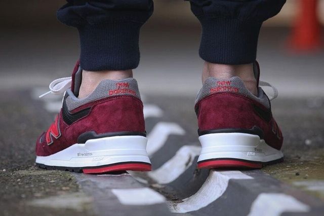 New balance sale 997 maroon