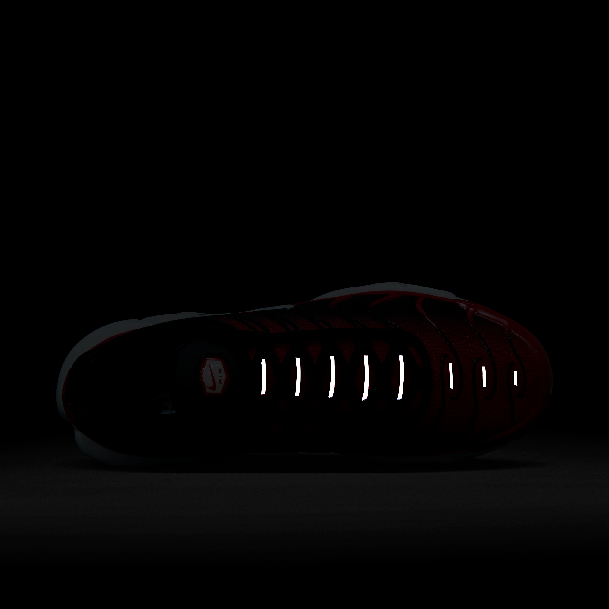 Nike Air Max Plus Black Red 