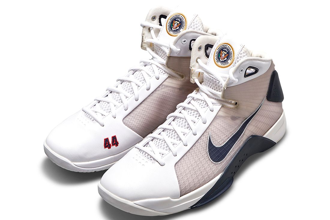 Sotheby’s Barack Obama’s Player Exclusive Nike Hyperdunk 
