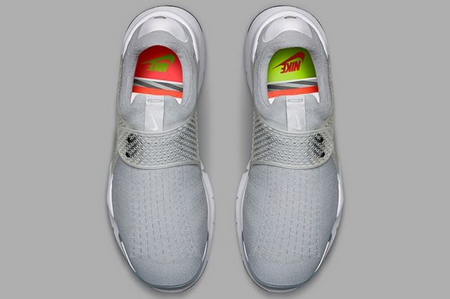 More Nike Sock Dart 9