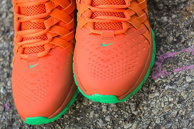 Nike Fingertrap Max Nrg Turf Orange 2