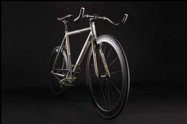 bombtrack track bike