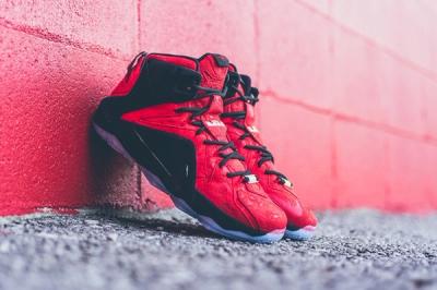 Nike Lebron 12 Ext Red Paisley 3