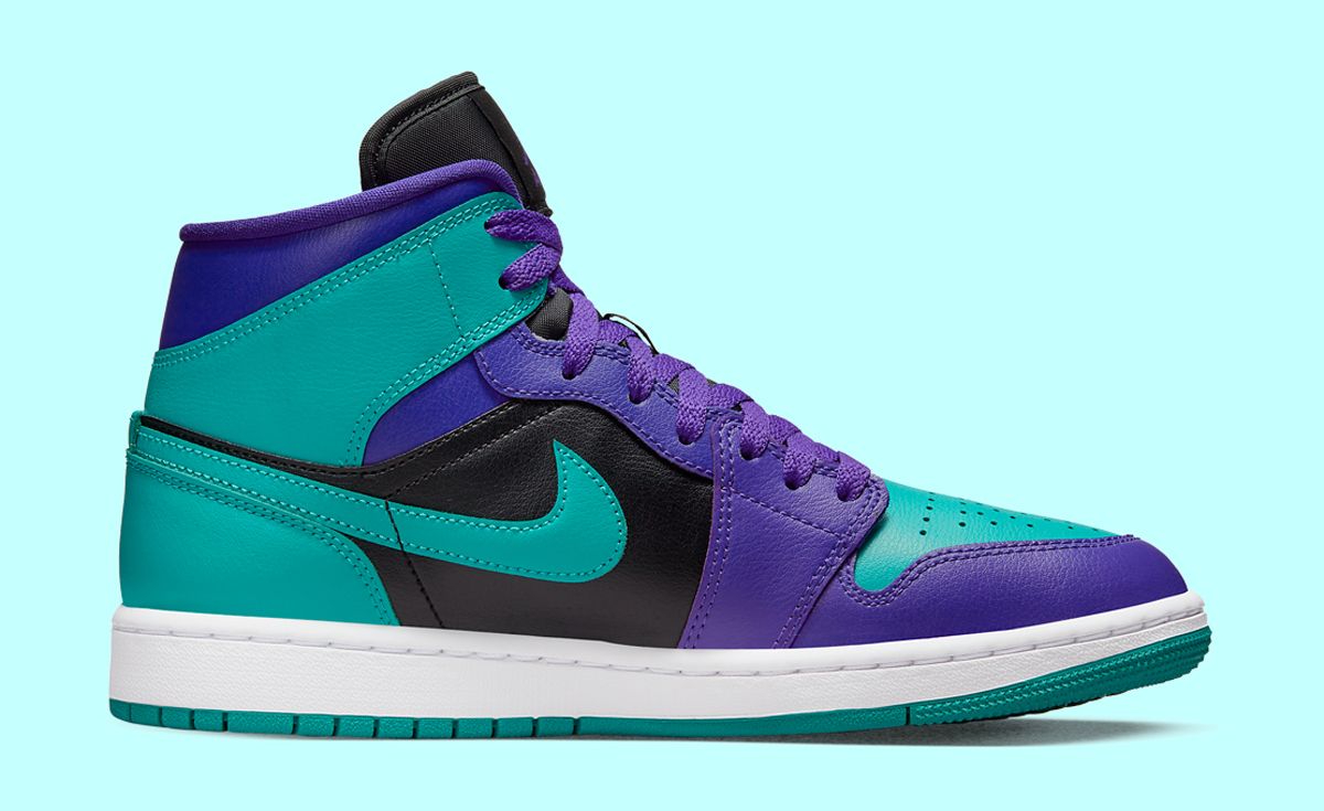 This Women's Air Jordan 1 Mid Features a Hit of New Emerald 
