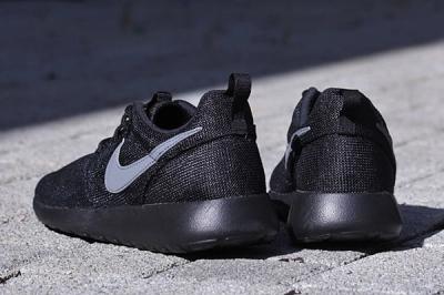 Nike Roshe Run Gs Cool Grey Black 1