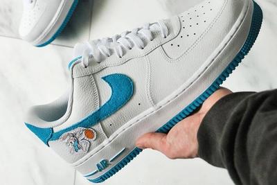 Nike air force 1 hare up close