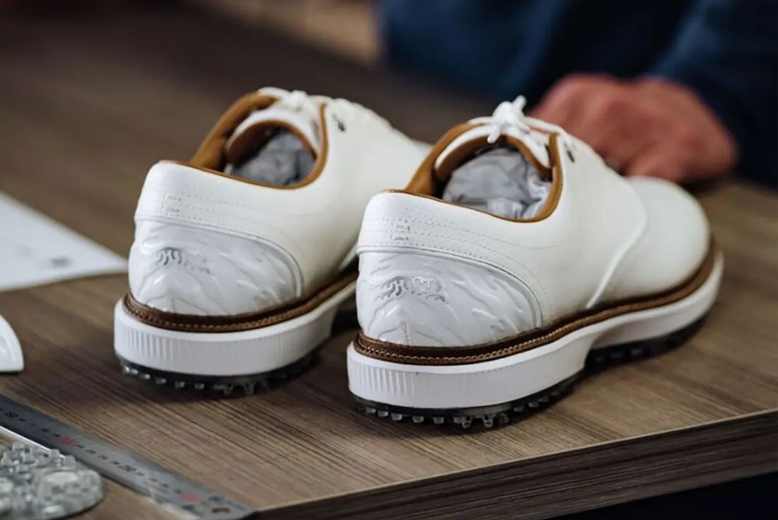 PIONEER - tiger Tiger Woods Launches First Post-Nike Golf Shoe - Releases