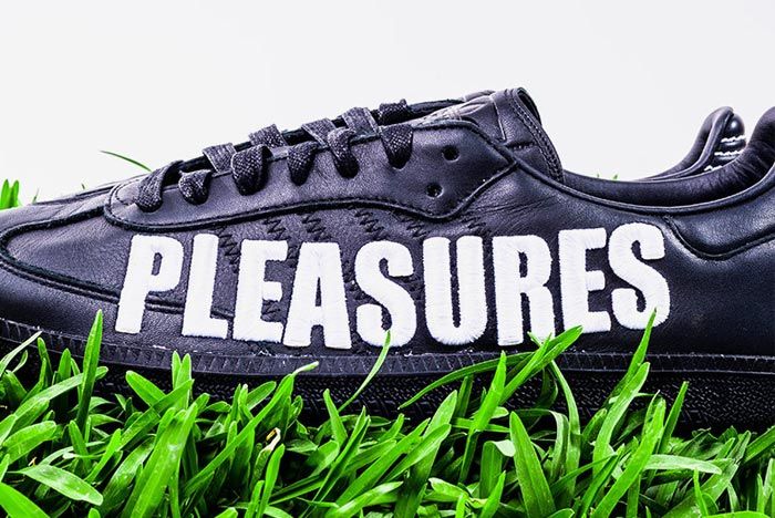 Adidas x pleasures samba online