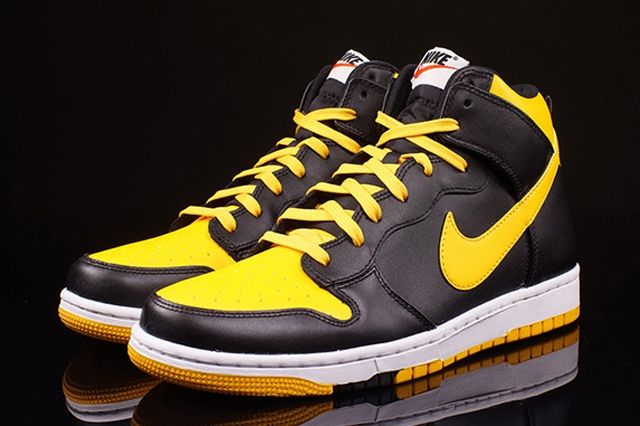 Nike Dunk High Cmft (University Gold)