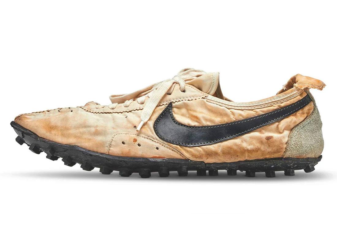 Nike Moon Shoe