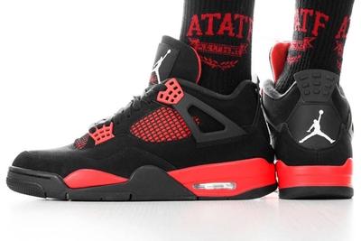 Air Jordan 4 ‘Red Thunder’ on foot