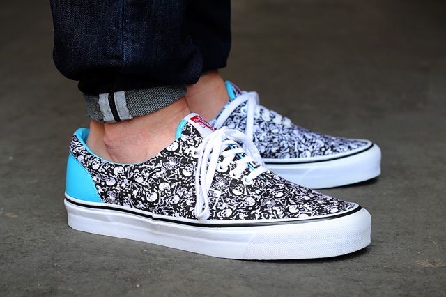 vans era stussy