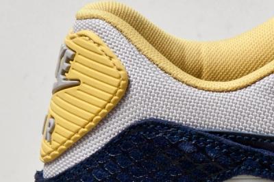 Nike Air Max 90 Yellow Serpent Heel Detail 1