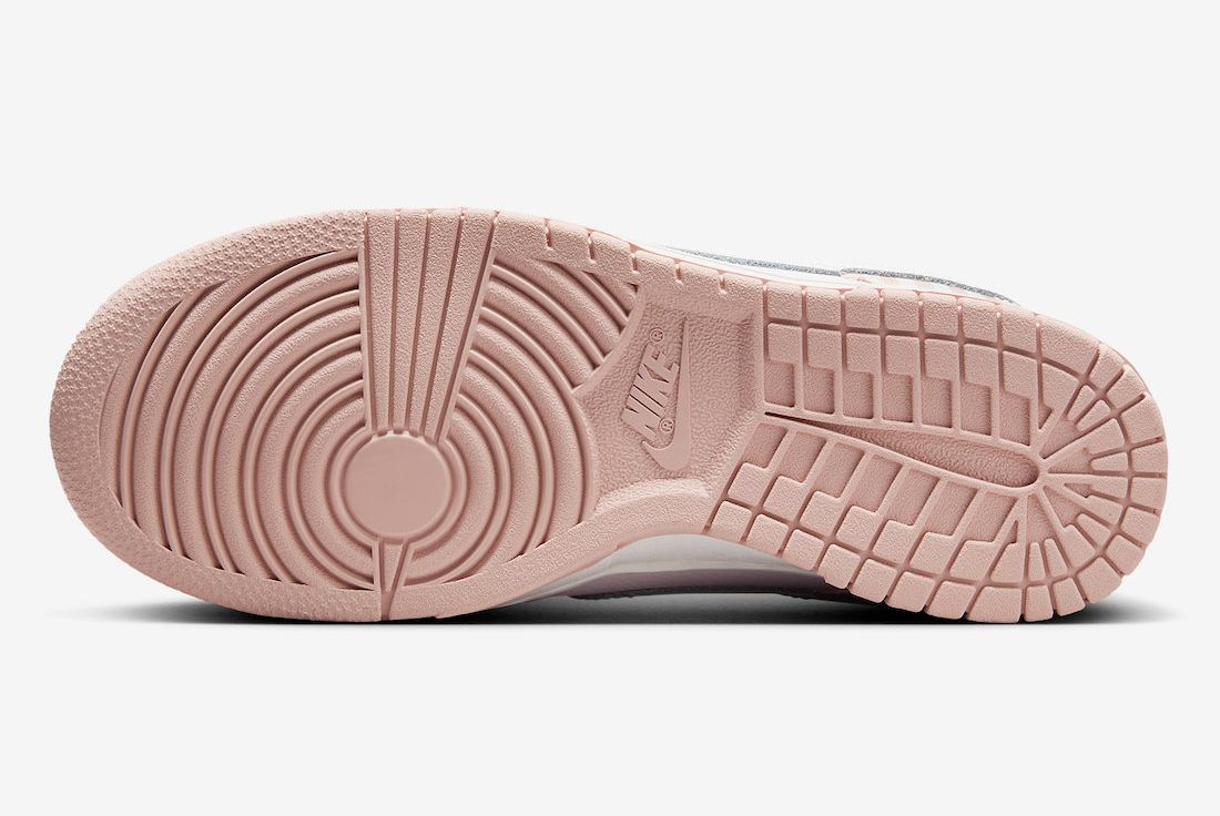 'Pink Gingham' Graces the Nike Dunk Low - Sneaker Freaker