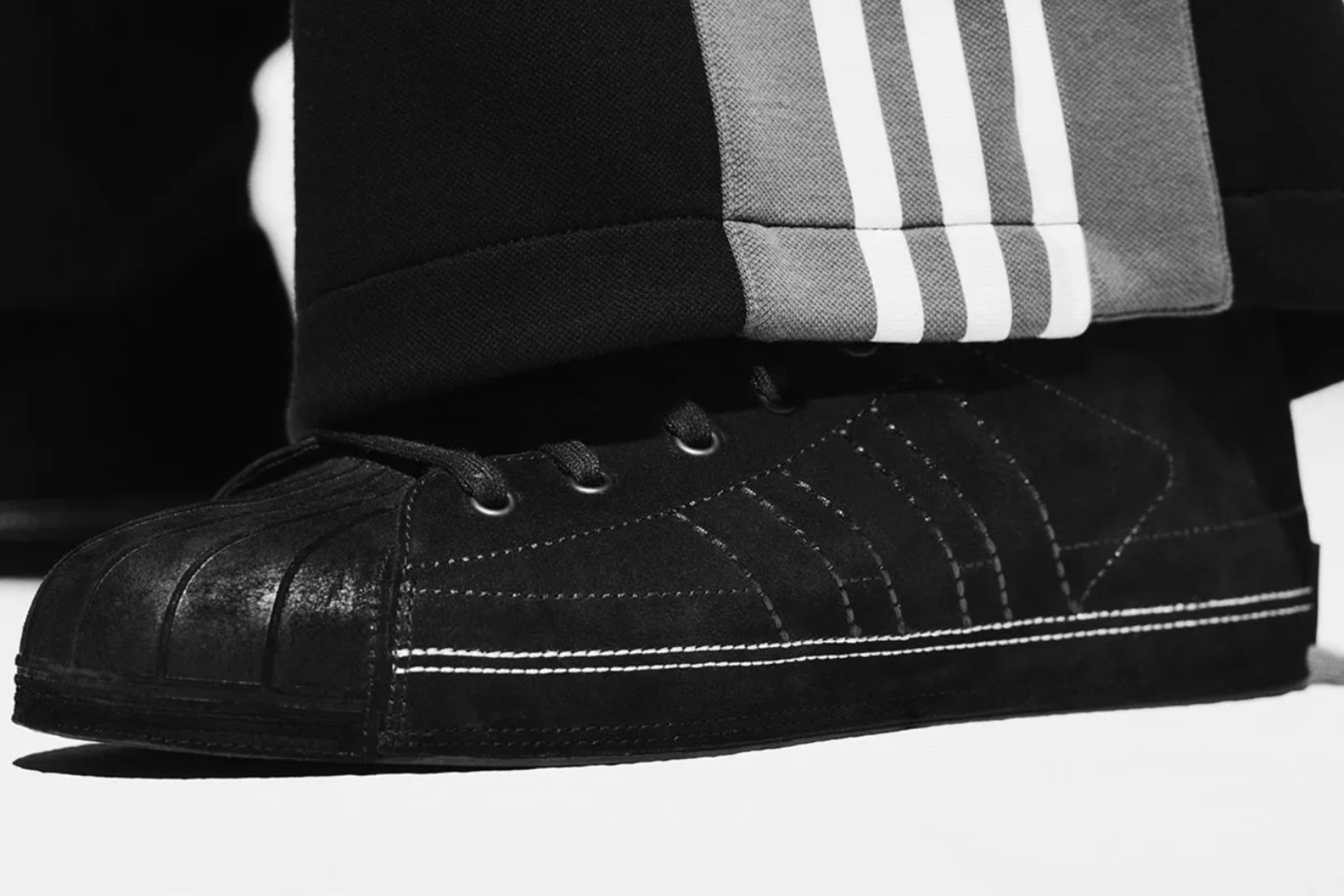 Toe the Line: NEIGHBORHOOD x adidas Y-3 Take the Nizzastar Lo for