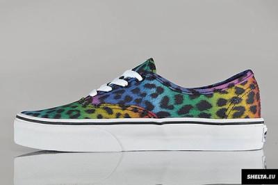 Vans Authentic Leopard Sneaker 1