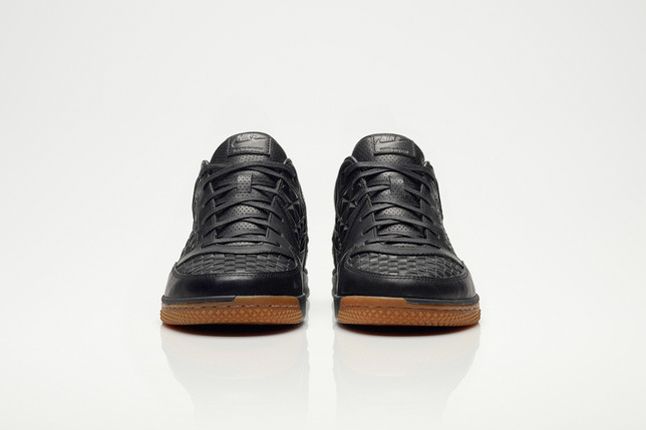 Nike Woven Street Gato 4 1