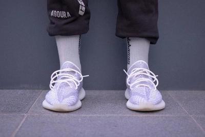 Yeezy Clear On Foot 3