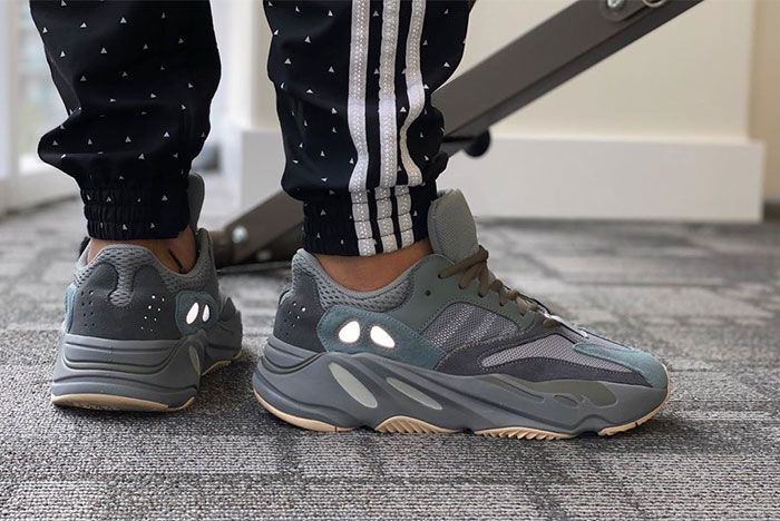On Foot Adidas Yeezy Boost 700 Blue Teal Right 2