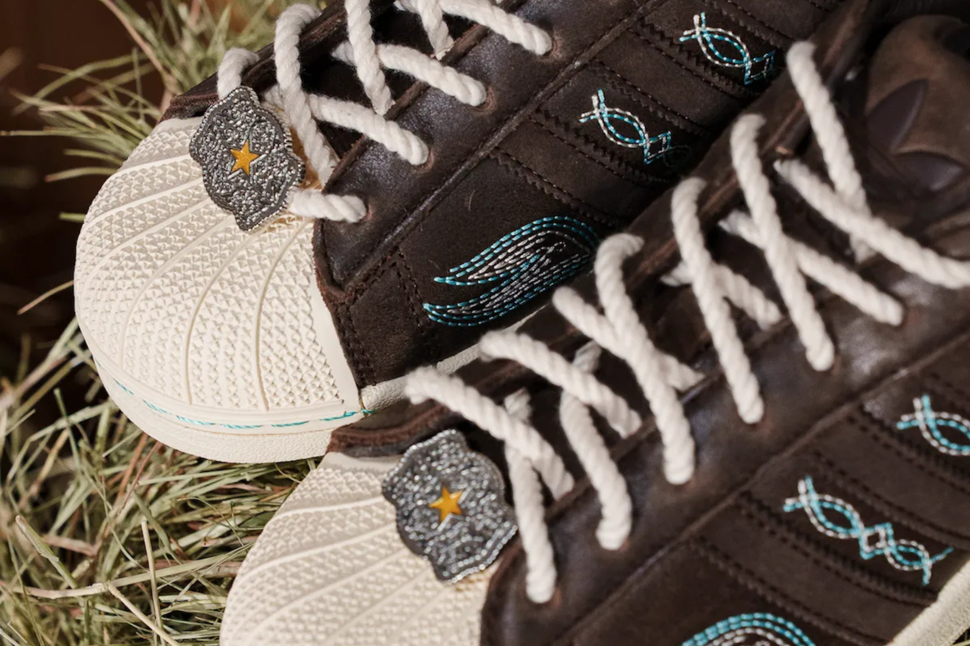 adidas gazelle silver green womens Adidas Matchplay Cowboy Bebop – bei HYPENEEDZ kaufen main image 0