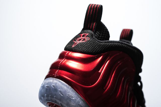 nike foamposite one red