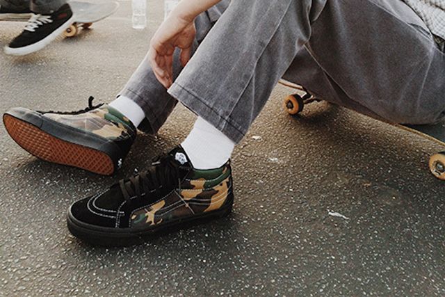 vans x supreme camo