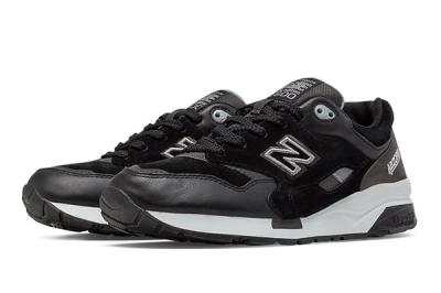 New Balance Sound And Stage 7
