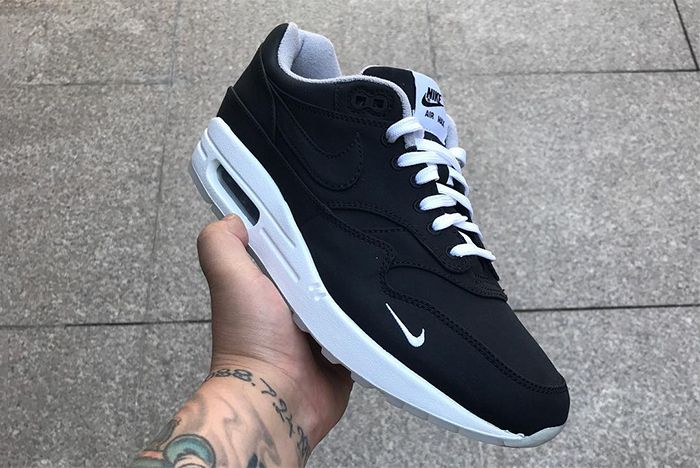 air max one dover street