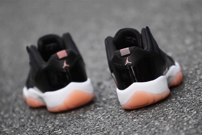 Jordan 11 low on sale black gum release date