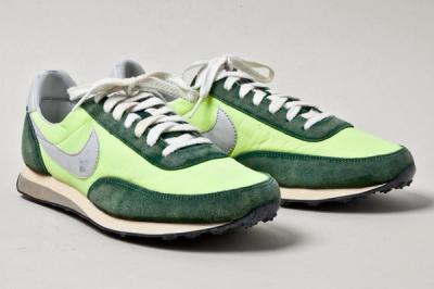 Nike Elite Vintage Fluro Green Pair 1