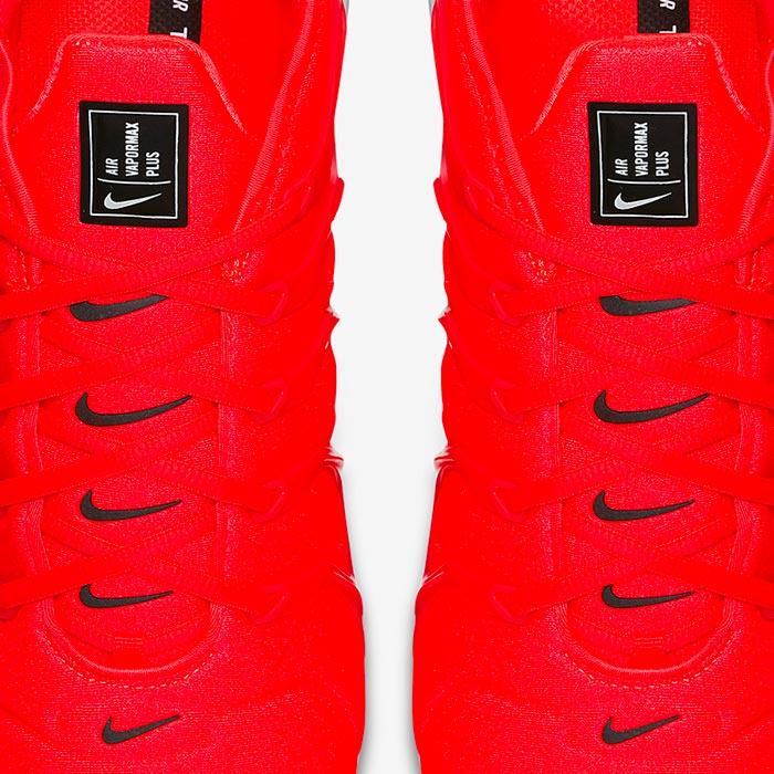 sneaker news