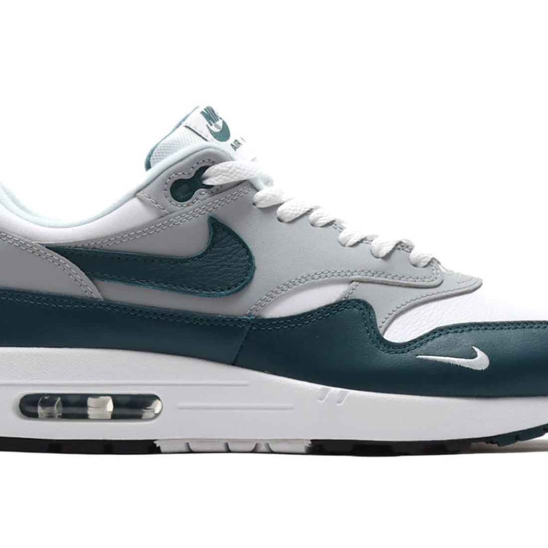 Official Images Surface of the Nike Air Max 1 'Dark Teal Green