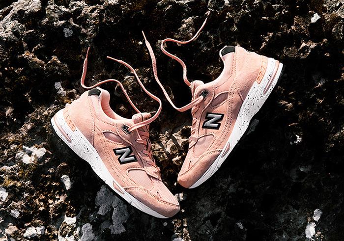 Naked New Balance 991