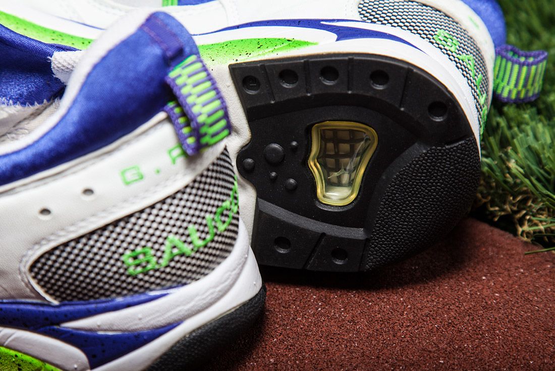 Material Matters: Saucony Grid 