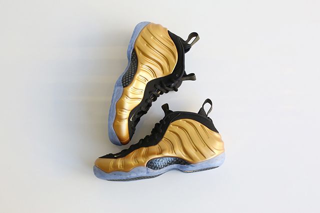 Nike Air Foamposite (Metallic Gold) - Sneaker Freaker