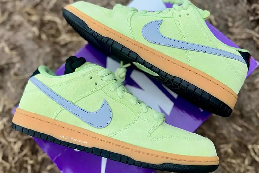 nike sb dunk low verdugo mountains on purple box